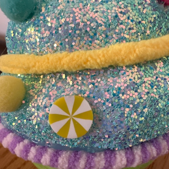 🎄Christmas tree cupcakes ornament🎄 - Picture 2 of 3